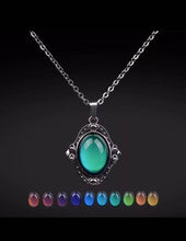 Load image into Gallery viewer, Mood Necklace. Retro Pendant Necklace. Colour Change Necklace.  Temperature Control colour.