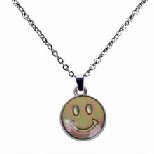 Load image into Gallery viewer, Mood Necklace. Smile Face Retro Pendant Necklace. Colour Change Necklace.  Temperature Control colour. Smiley Face.