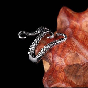 Octopus Ring. Adjustable Silver Ring. Punk Goth Ring. Octopus Wrap Around Ring. Silver Tentacles. Unisex Ring.