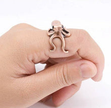 Load image into Gallery viewer, Octopus Ring Adjustable Ring. Octopus Jewelry. Animal Jewelry. Animal Ring. Animal Gift. Animal Lovers. Cool Ring.