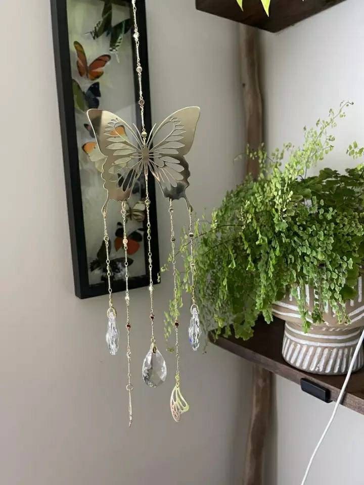 Butterfly Crystal Suncatcher. Wall Hanging Rainbow Maker. Light Catcher.