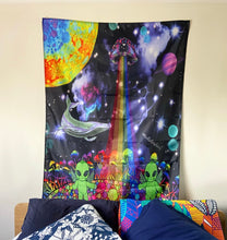 Load image into Gallery viewer, Trippy Alien Tapestry. Mushroom Wall Hanging. Psychedelic Alien Design Tapestries.